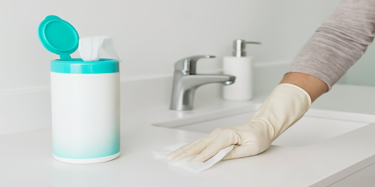 A Guide to Cleaning Your Home with Disinfectant Wipes